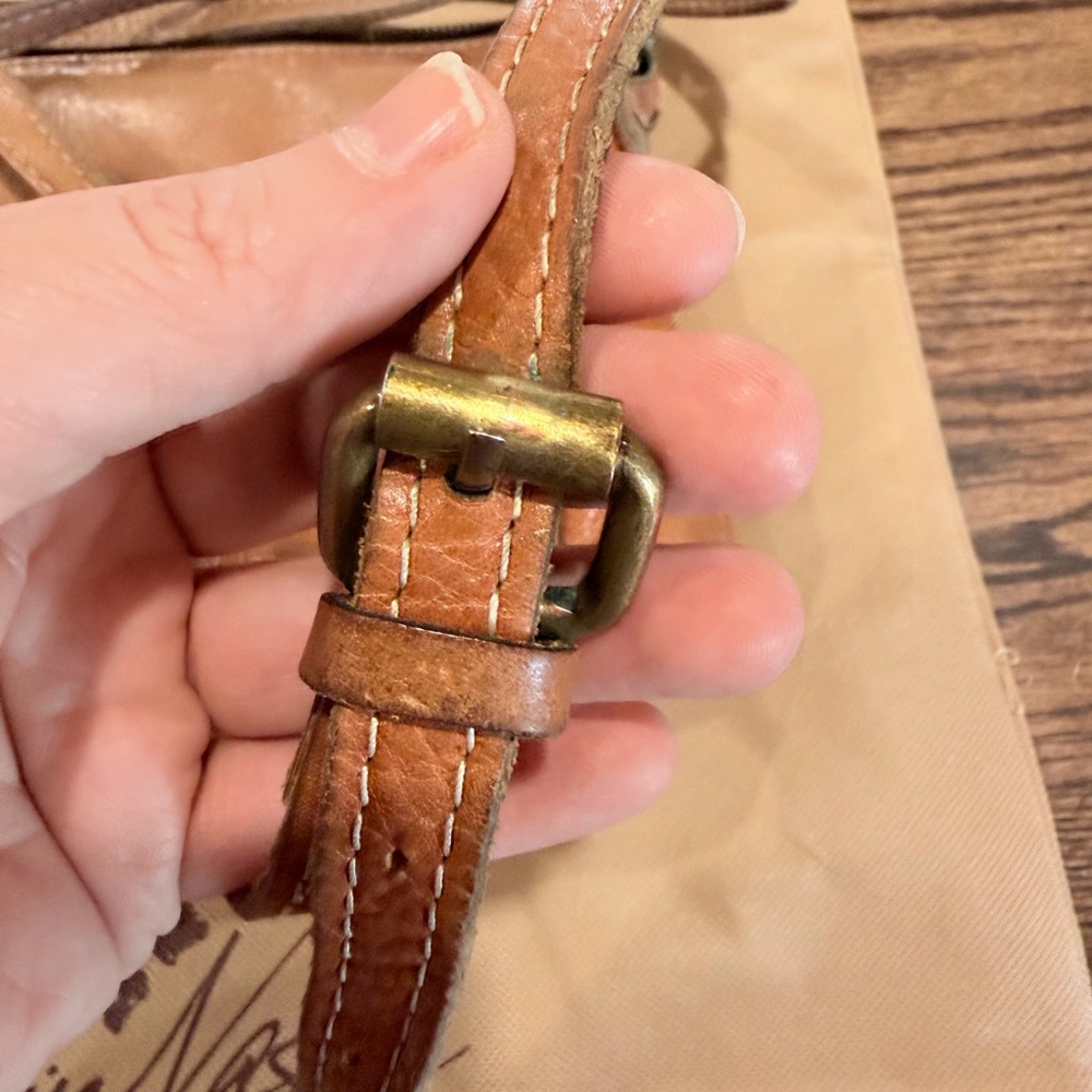 Patricia Nash Tan Leather Envelope Flap Crossbody - Picture 5 of 15